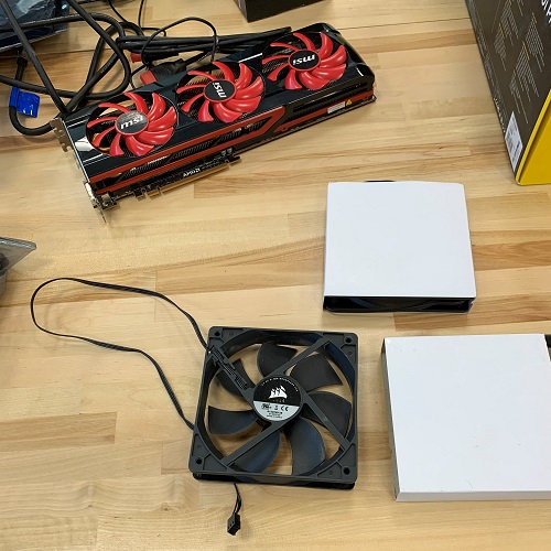 Graphics card and fan